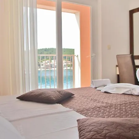 Stina Дрвеник