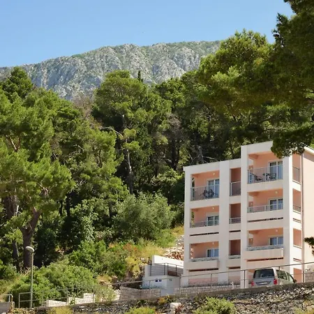 Stina Apartman *