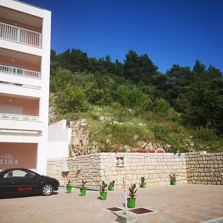 Stina Drvenik * Drvenik (Split-Dalmatia)