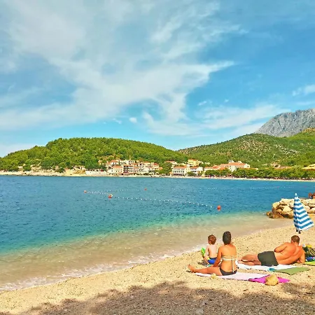 Apartman Stina *